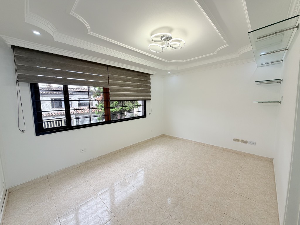 Casa en venta en Fontibon, Bogotá · foto 12 de 24