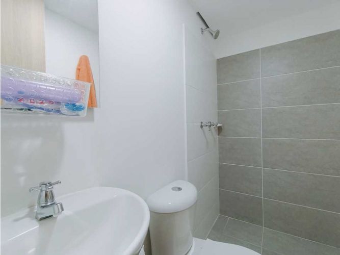 Apartamento de 2 alcobas en venta en Guarne, 67 m² · foto 6 de 13