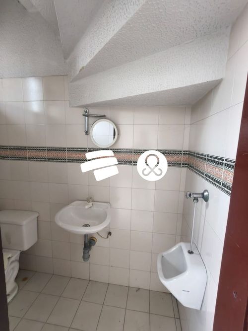 Casa de 7 alcobas en venta en Ub. Sabana De Tibabuyes, Bogotá, 120 m² · foto 10 de 24