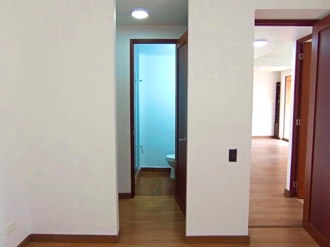 Apartamento en venta en Loma Del Barro, Envigado · foto 9 de 10