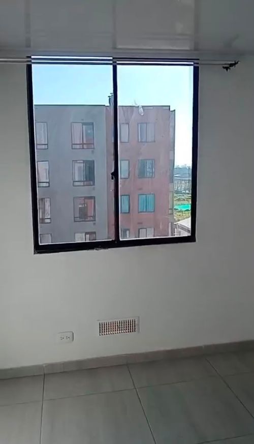 Apartamento de 3 alcobas en arriendo en Conjunto Residencial Manzanares, Madrid, 50 m² · foto 6 de 12