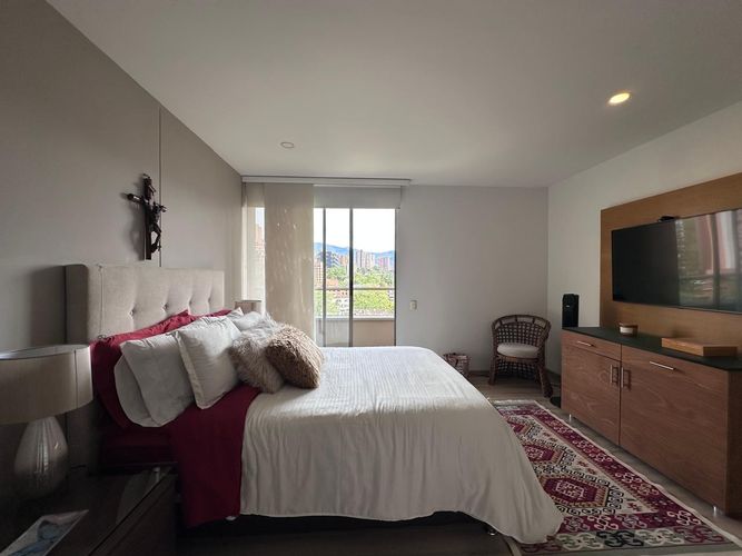 Apartamento de 3 alcobas en venta en Los Naranjos, Medellín, 145 m² · foto 11 de 20