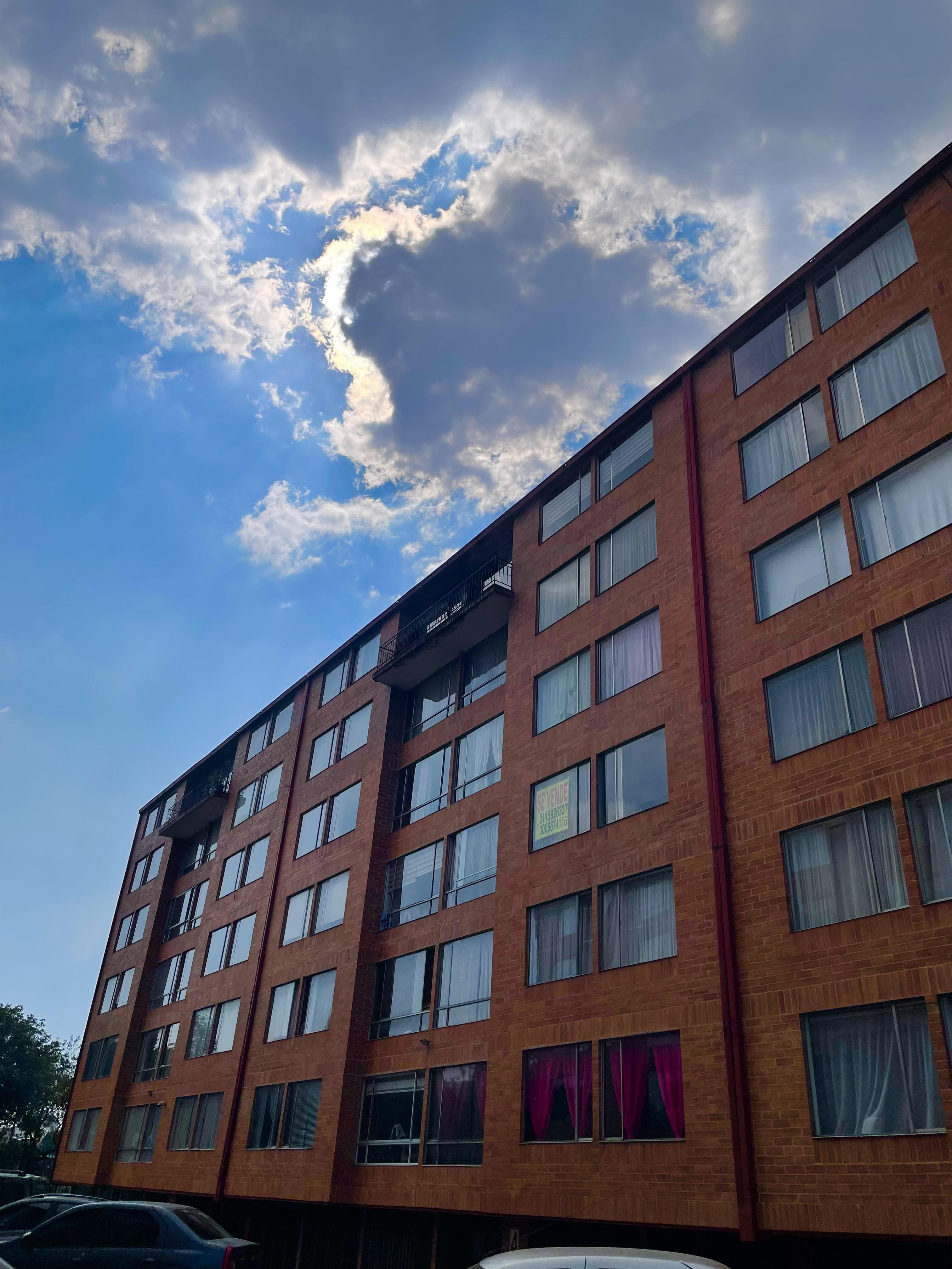 Apartamento en venta en Engativá, Bogotá · foto 2 de 20