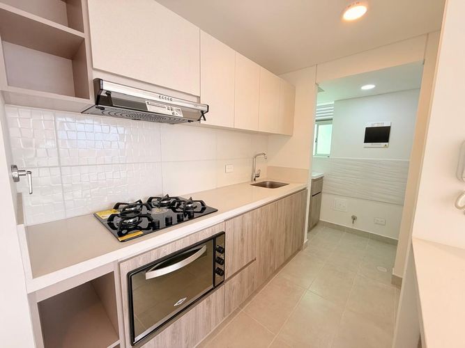 Apartamento en venta en Américas Central, Bogotá · foto 3 de 16