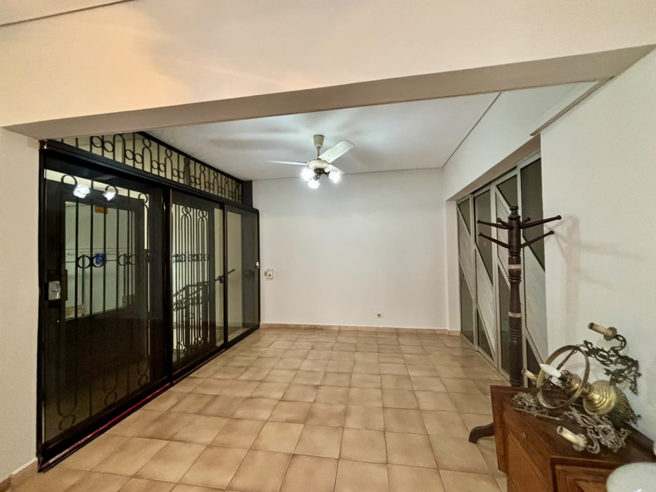 SE ALQUILA  CASA COMERCIAL! — foto 2