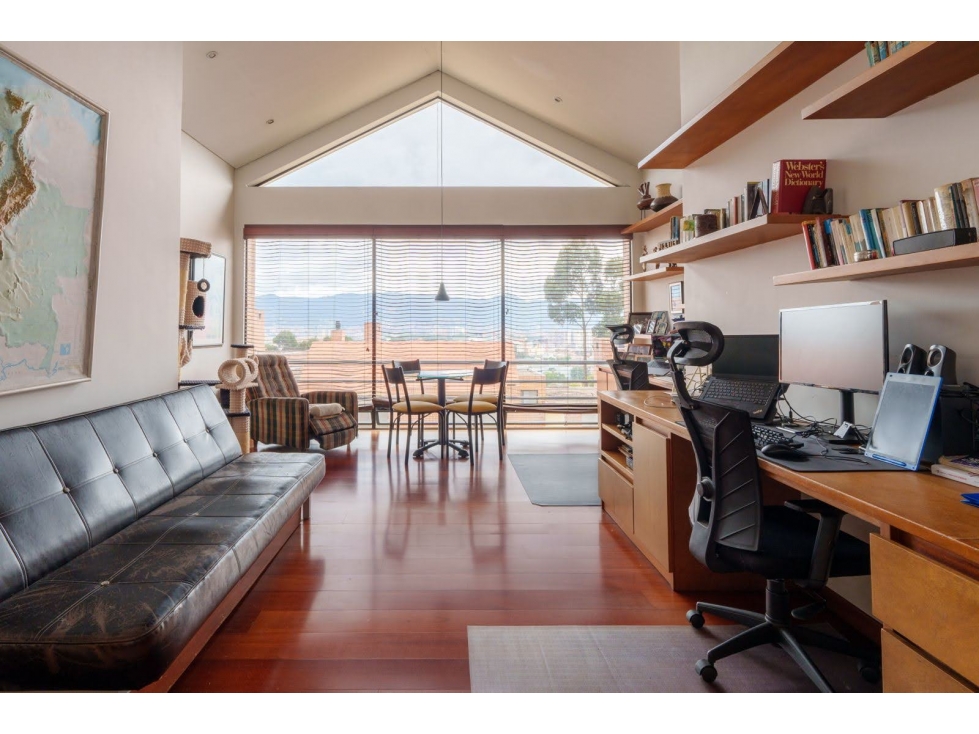 Casa en venta en Cerros De Suba, Bogotá · foto 2 de 24