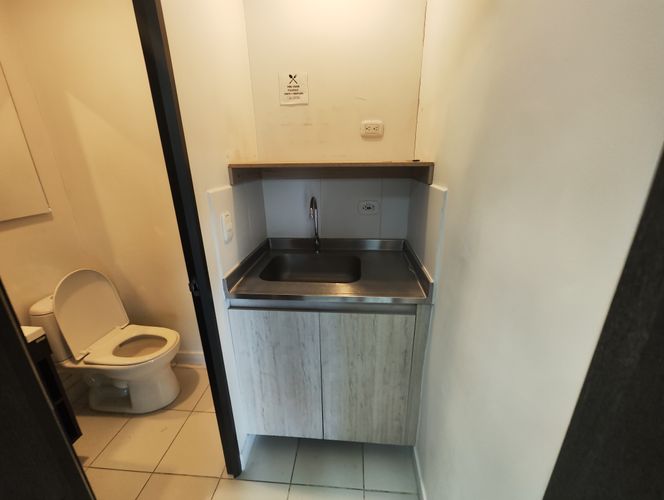 Oficina en arriendo en Cristo Rey, Medellín, 77 m² · foto 9 de 14