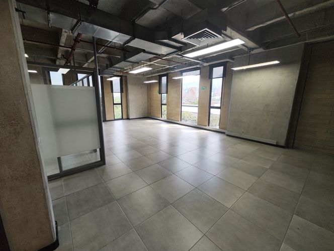 Oficina en arriendo en Cristo Rey, Medellín, 77 m² · foto 12 de 14