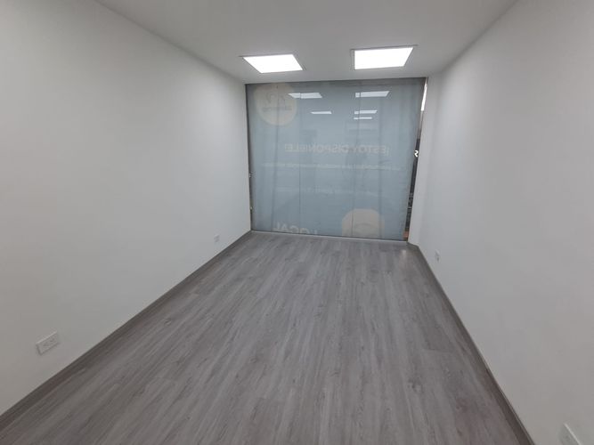 Local en arriendo en El Poblado, Medellín, 36 m² · foto 5 de 8