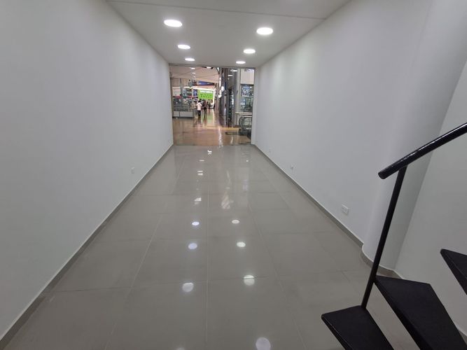Local en arriendo en El Poblado, Medellín, 51 m² · foto 3 de 8