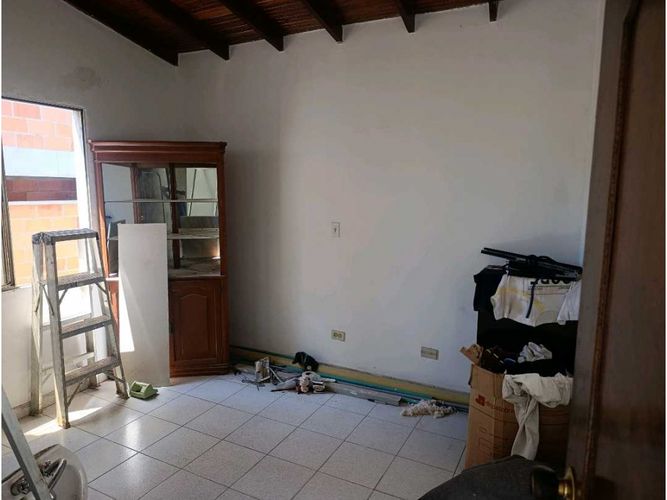Casa de 3 alcobas en venta en Belén San Bernardo, Medellín, 99 m² · foto 7 de 12