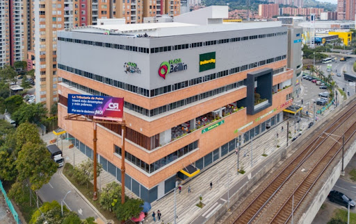 Retail space for rent in Niquia, Bello
