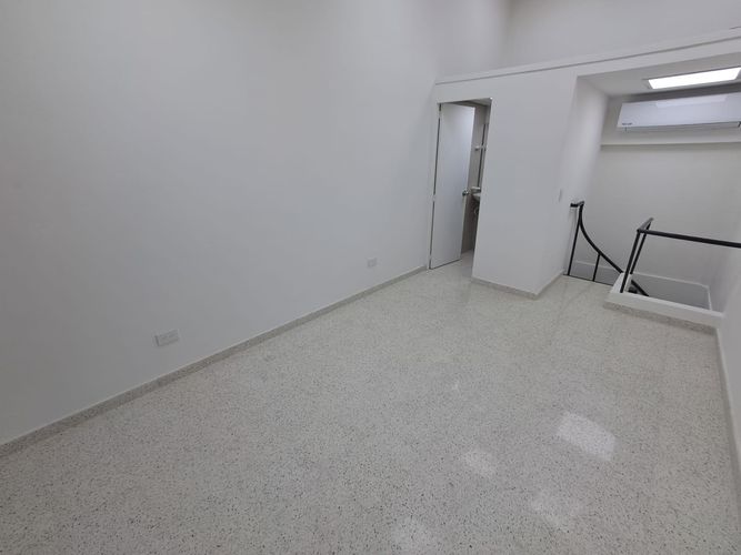 Local en arriendo en El Poblado, Medellín, 36 m² · foto 5 de 8