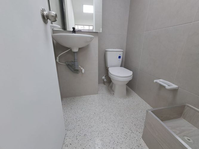 Local en arriendo en El Poblado, Medellín, 36 m² · foto 7 de 8