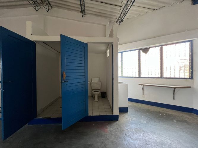 Bodega en arriendo en La Floresta, Medellín, 86 m² · foto 2 de 10