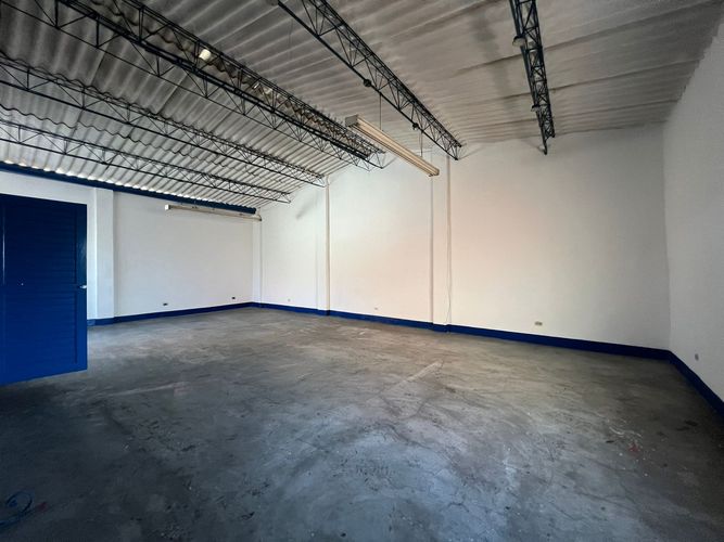 Bodega en arriendo en La Floresta, Medellín, 86 m² · foto 10 de 10