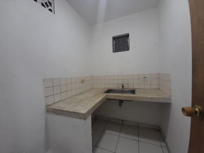Local en arriendo en Conquistadores, Medellín, 140 m² · foto 5 de 12