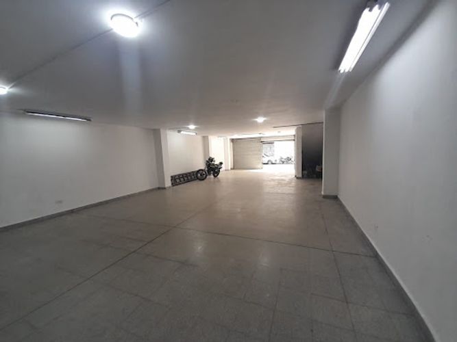 Local en arriendo en Conquistadores, Medellín, 140 m² · foto 7 de 12