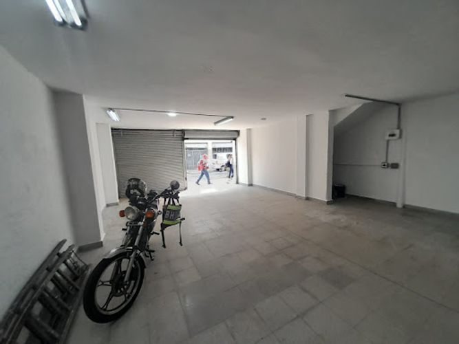 Local en arriendo en Conquistadores, Medellín, 140 m² · foto 9 de 12