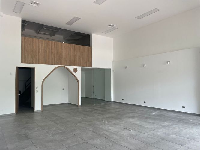 Local en arriendo en El Poblado, Medellín, 144 m² · foto 10 de 10
