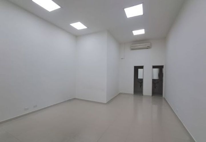 Oficina en arriendo en El Poblado, Medellín, 41 m² · foto 3 de 8