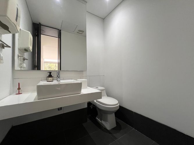 Oficina en arriendo en El Poblado, Medellín, 135 m² · foto 7 de 20