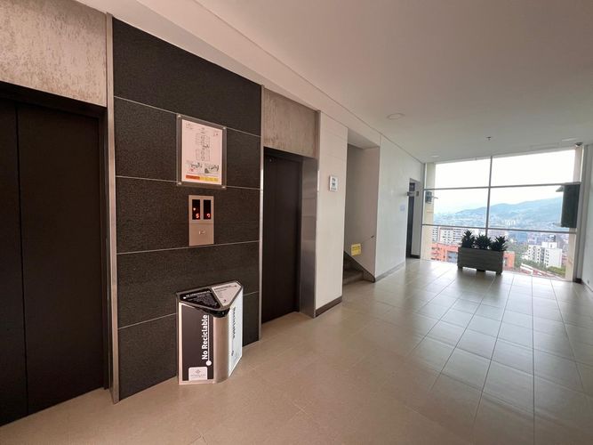 Oficina en arriendo en El Poblado, Medellín, 135 m² · foto 12 de 20