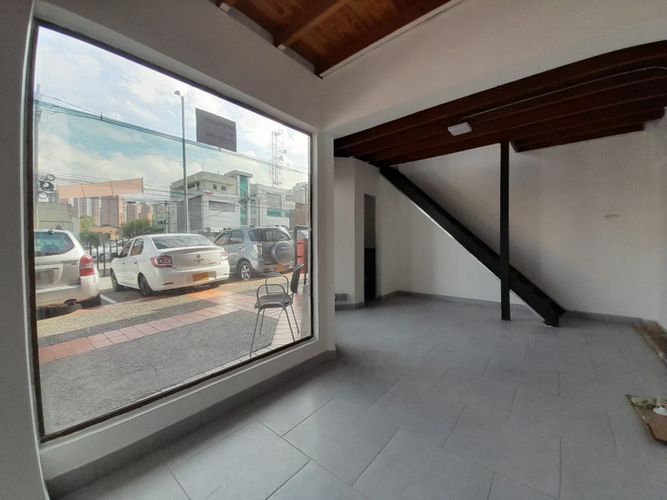 Local en arriendo en El Poblado, Medellín, 39 m² · foto 7 de 10