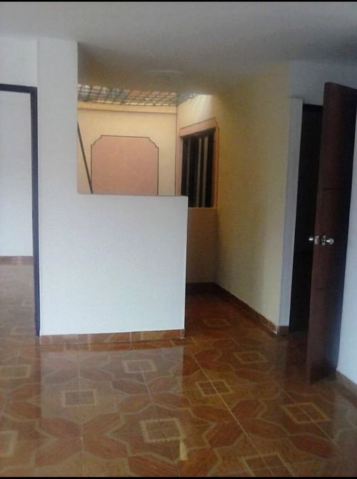 Edificio en venta en San Luis, Cali, 300 m² · foto 2 de 9