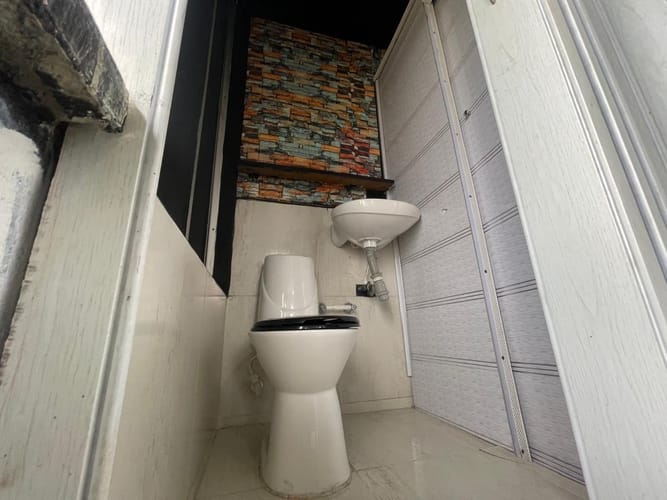 Oficina en arriendo en El Poblado, Medellín, 27 m² · foto 3 de 9