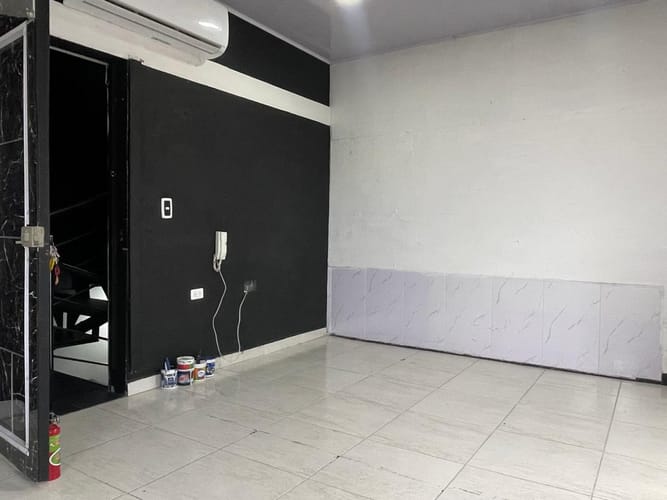 Oficina en arriendo en El Poblado, Medellín, 27 m² · foto 7 de 9