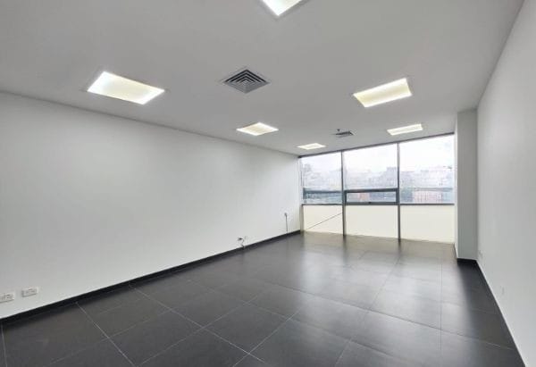 Oficina en arriendo en Primavera, Envigado, 37 m² · foto 5 de 8