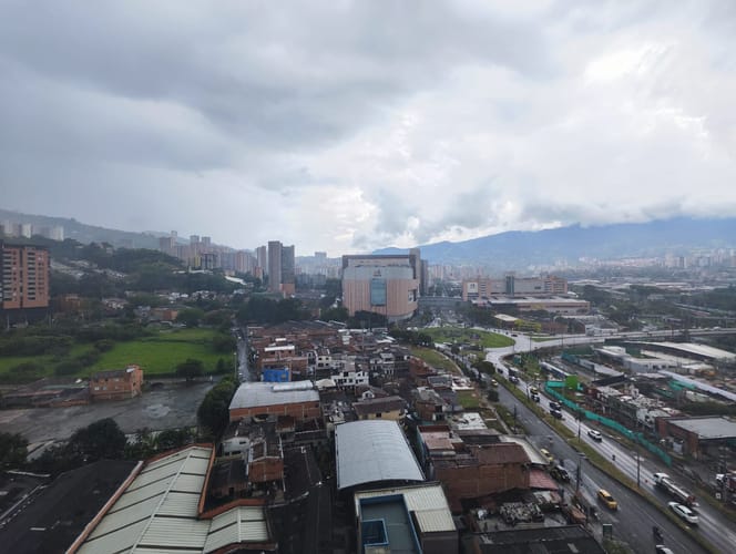 Oficina en arriendo en Primavera, Envigado, 37 m² · foto 6 de 8