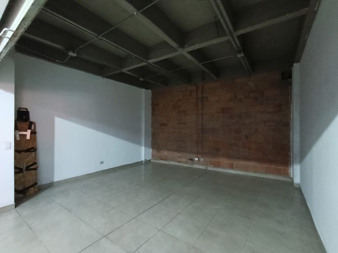 Local en arriendo en Guayaquil, Medellín, 24 m² · foto 4 de 10