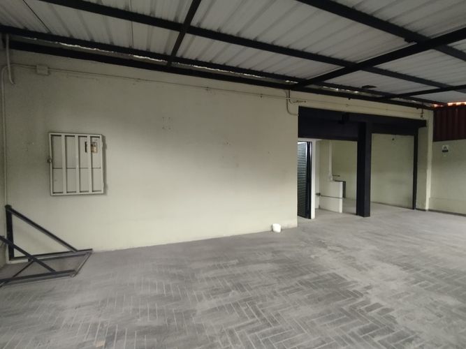 Local en arriendo en El Chagualo, Medellín, 72 m² · foto 5 de 15