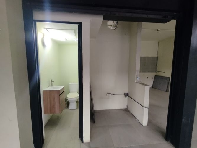Local en arriendo en El Chagualo, Medellín, 72 m² · foto 13 de 15