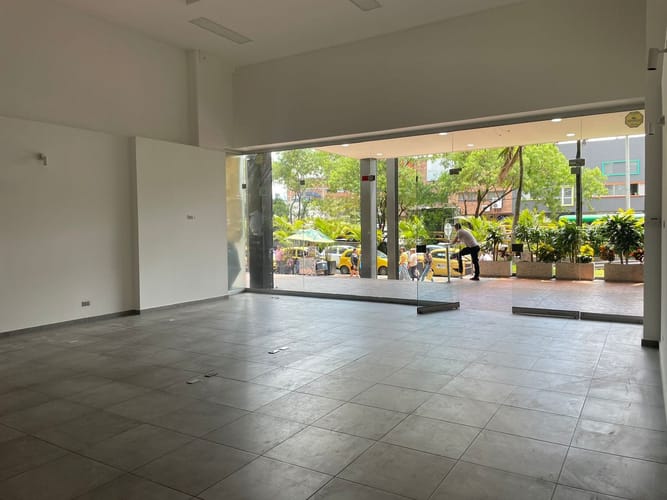 Local en arriendo en Colombia, Medellín, 135 m² · foto 3 de 12