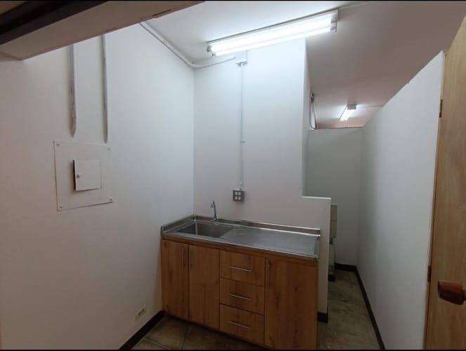 Local en arriendo en La Esmeralda, Itagüí, 149 m² · foto 4 de 9