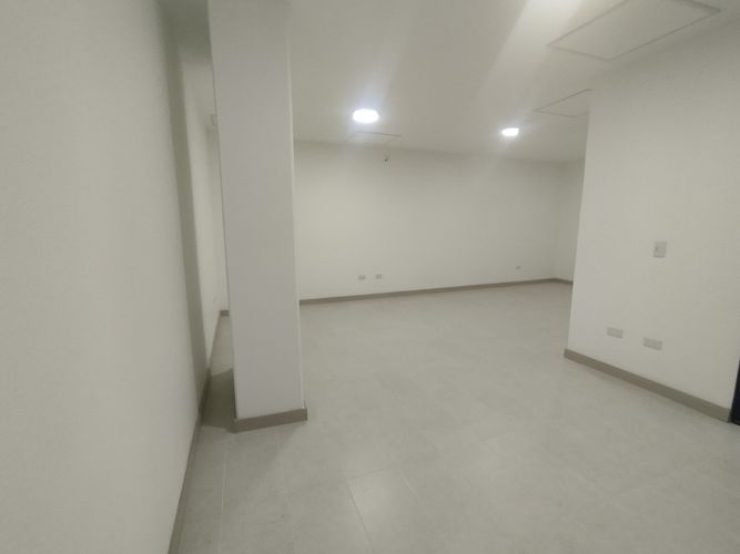 Oficina en arriendo en Laureles, Medellín, 34 m² · foto 2 de 7