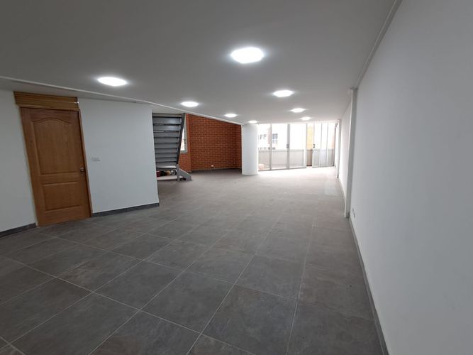 Local en arriendo en Suramérica, Itagüí, 130 m² · foto 2 de 9