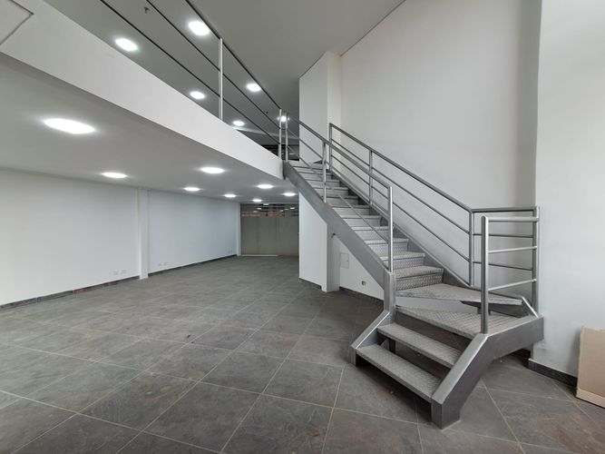 Local en arriendo en Suramérica, Itagüí, 130 m² · foto 4 de 9
