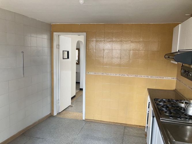 Apartamento de 6 alcobas en arriendo en Quinta Paredes, Bogotá, 280 m² · foto 6 de 14