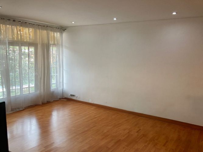 Apartamento de 6 alcobas en arriendo en Quinta Paredes, Bogotá, 280 m² · foto 13 de 14