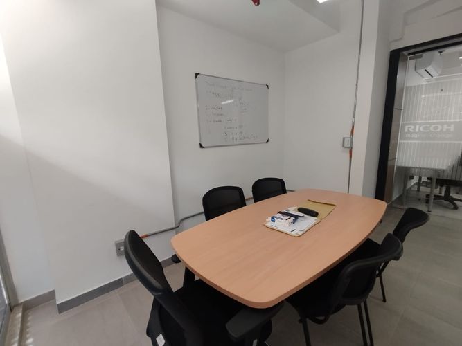 Local en arriendo en El Poblado, Medellín, 20 m² · foto 6 de 9