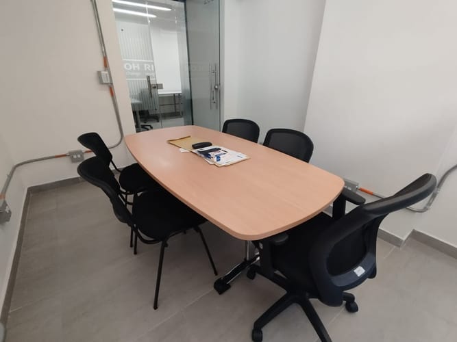 Local en arriendo en El Poblado, Medellín, 20 m² · foto 7 de 9