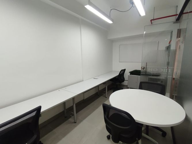 Local en arriendo en El Poblado, Medellín, 12 m² · foto 3 de 9