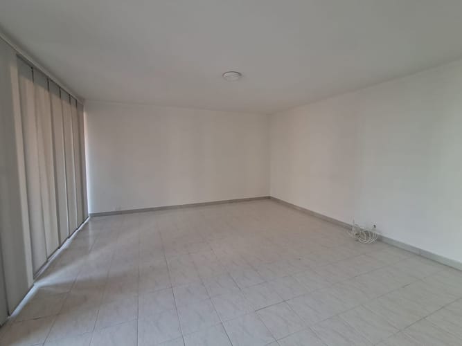 Apartamento de 3 alcobas en arriendo en Los Balsos, Medellín, 230 m² · foto 7 de 20