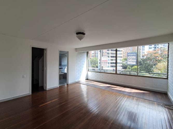 Apartamento de 3 alcobas en arriendo en Los Balsos, Medellín, 230 m² · foto 10 de 20