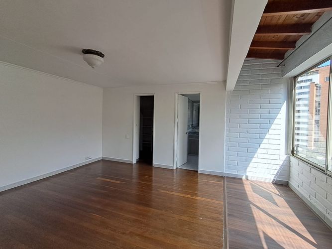 Apartamento de 3 alcobas en arriendo en Los Balsos, Medellín, 230 m² · foto 11 de 20