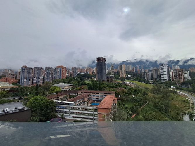 Oficina en arriendo en El Castillo, Medellín, 60 m² · foto 11 de 11